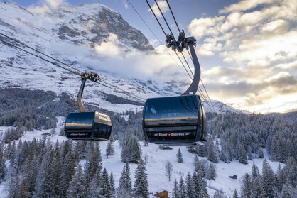 Spectacular tricable gondola to the Eiger Glacier